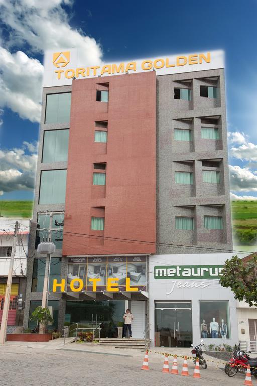 Golden Hotel *